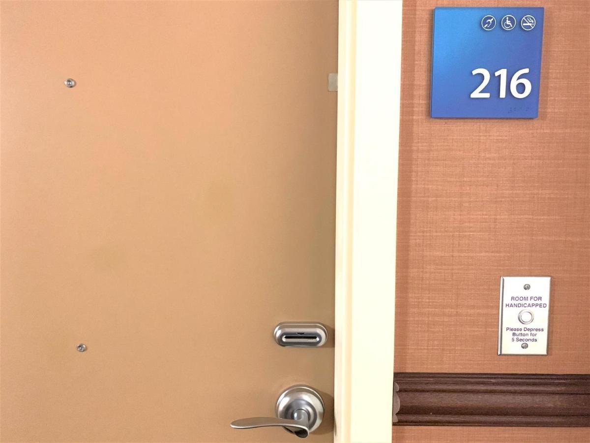 Holiday Inn Express Fresno Northwest - Herndon By Ihg Bagian luar foto