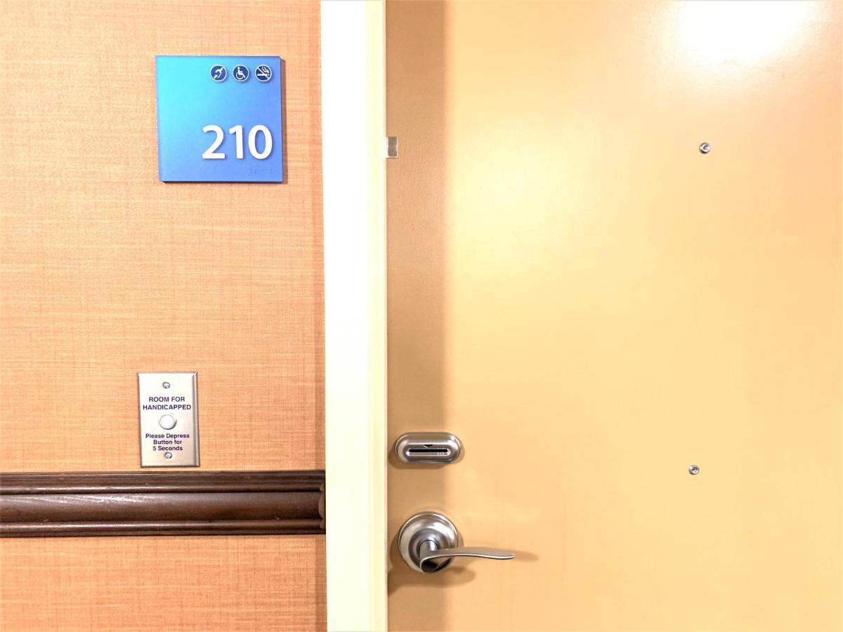 Holiday Inn Express Fresno Northwest - Herndon By Ihg Bagian luar foto