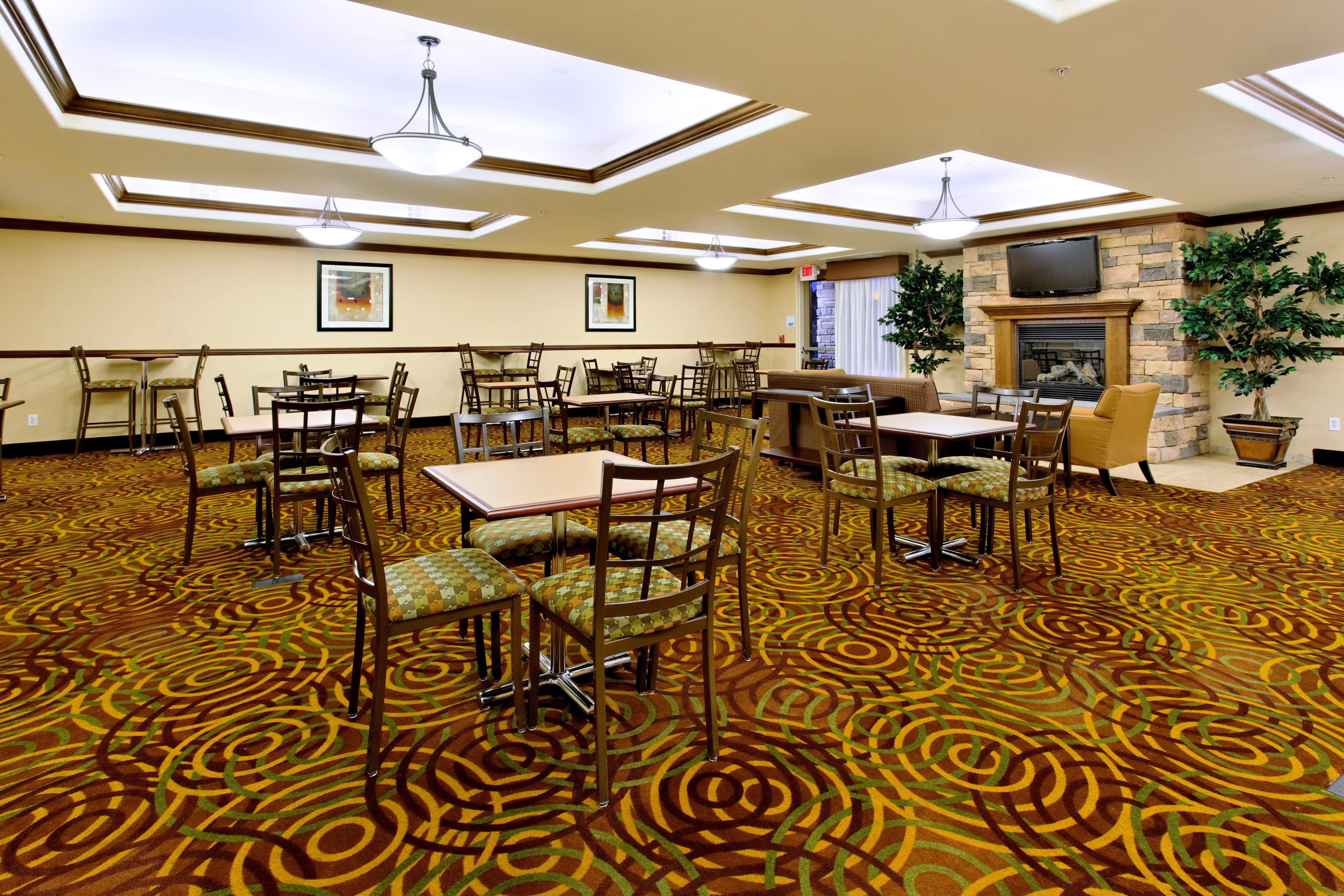 Holiday Inn Express Fresno Northwest - Herndon By Ihg Bagian luar foto