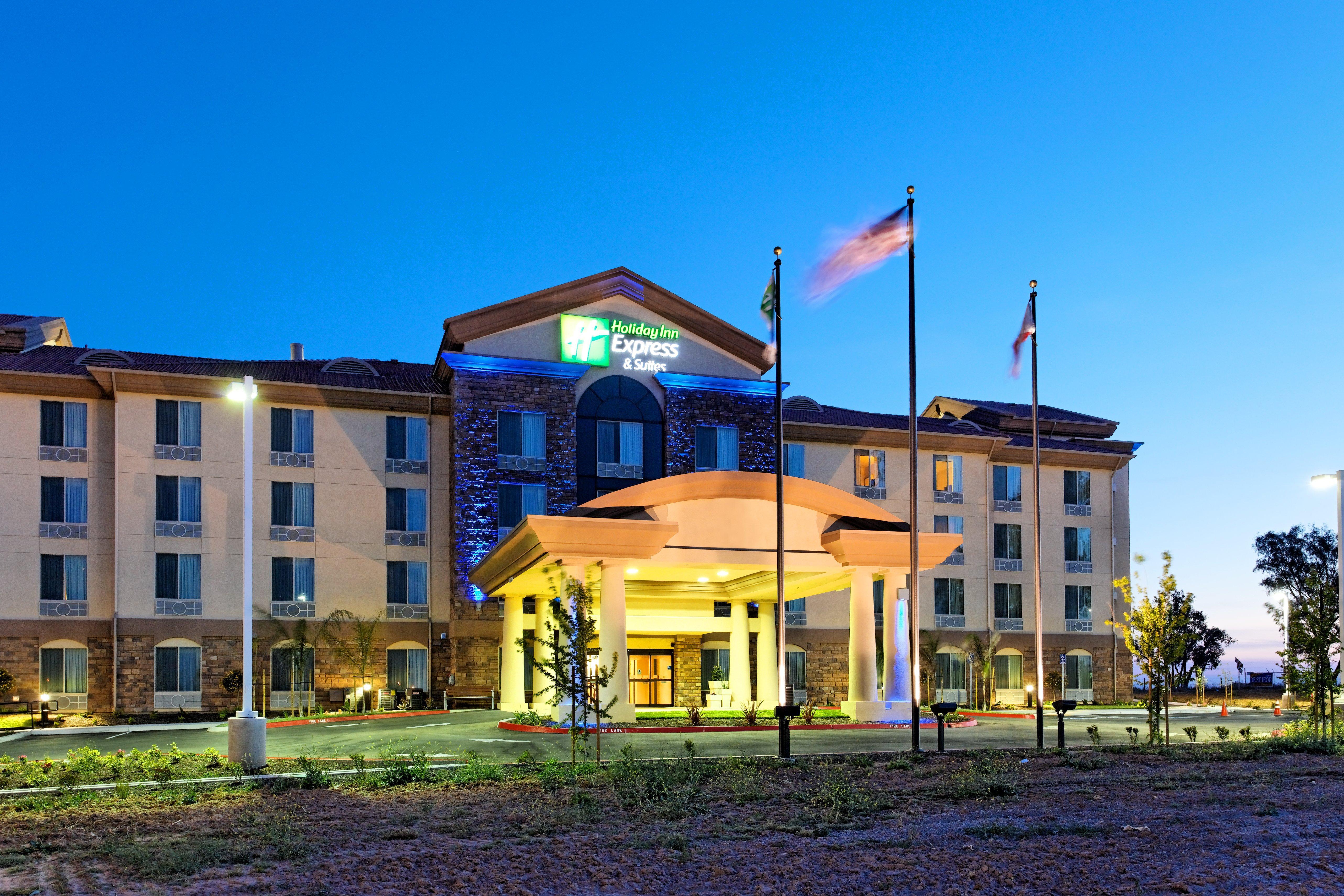 Holiday Inn Express Fresno Northwest - Herndon By Ihg Bagian luar foto