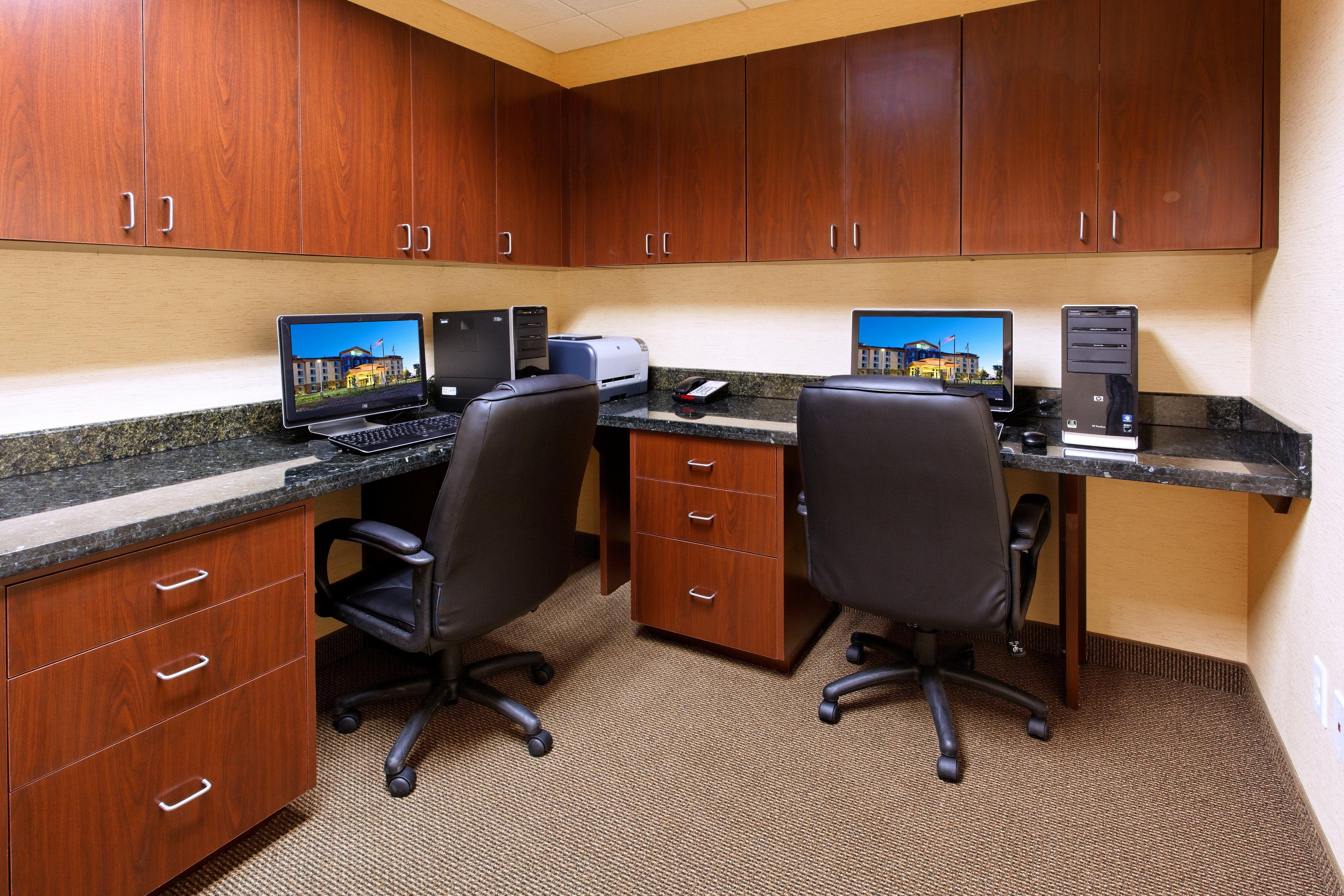 Holiday Inn Express Fresno Northwest - Herndon By Ihg Bagian luar foto